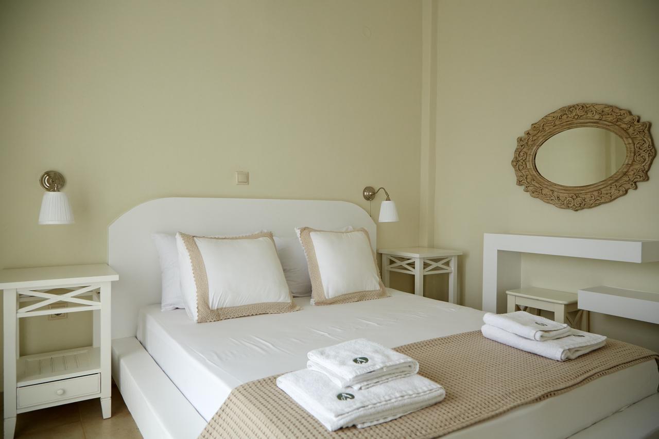 Aelia Appartement Áyios Pétros Buitenkant foto